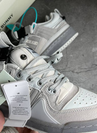 Кроссовки Adidas Forum Buckle Low Bad Bunny Light Grey живое фото 3